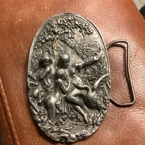 HUGE BOLD EDWARDIAN CAST METAL BELT BUCKLE LEDA AND THE SWAN MYTHOLOGICAL - Picture 2 of 12